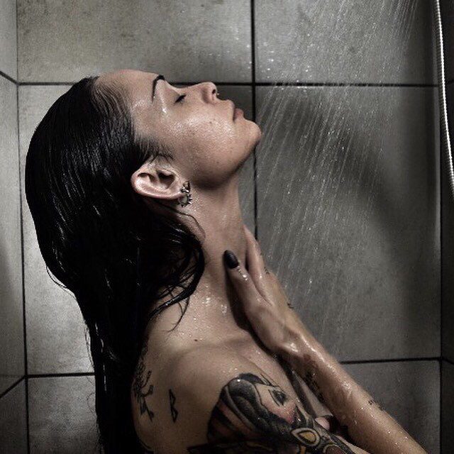 Valentina Dallari Sexy Tattooed Model Photos 039