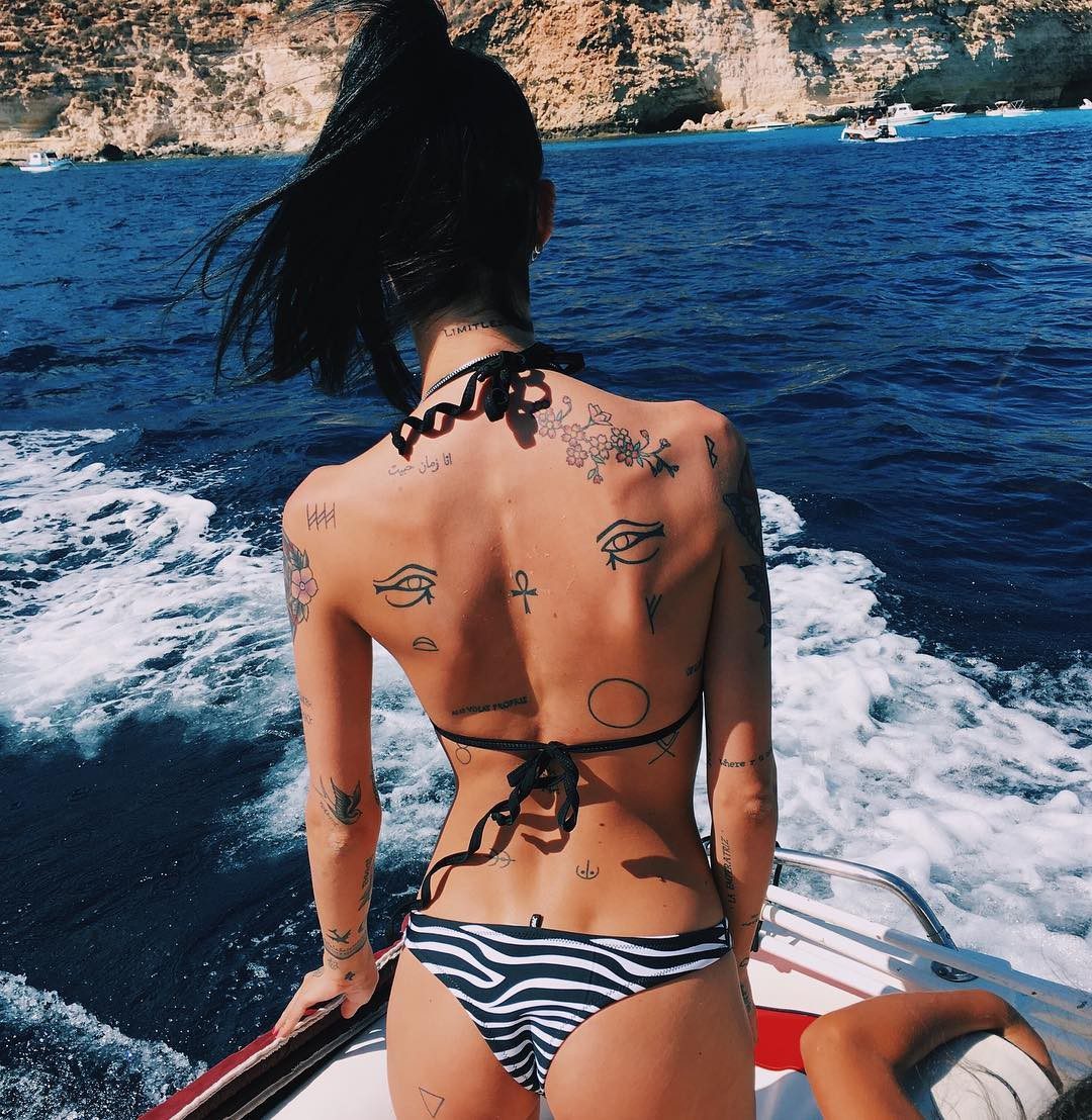 Valentina Dallari Sexy Tattooed Model Photos 048