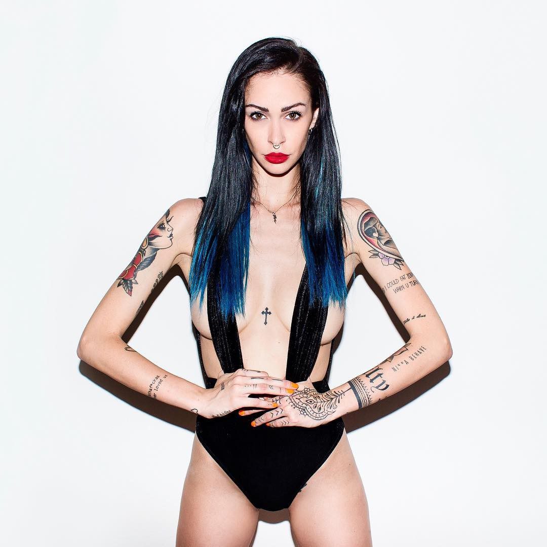 Valentina Dallari Sexy Tattooed Model Photos 052