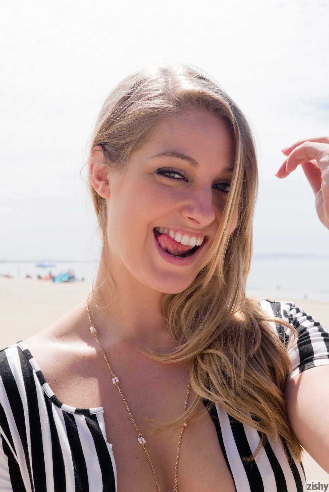 Veronica Weston Beach Officials Zishy (53)