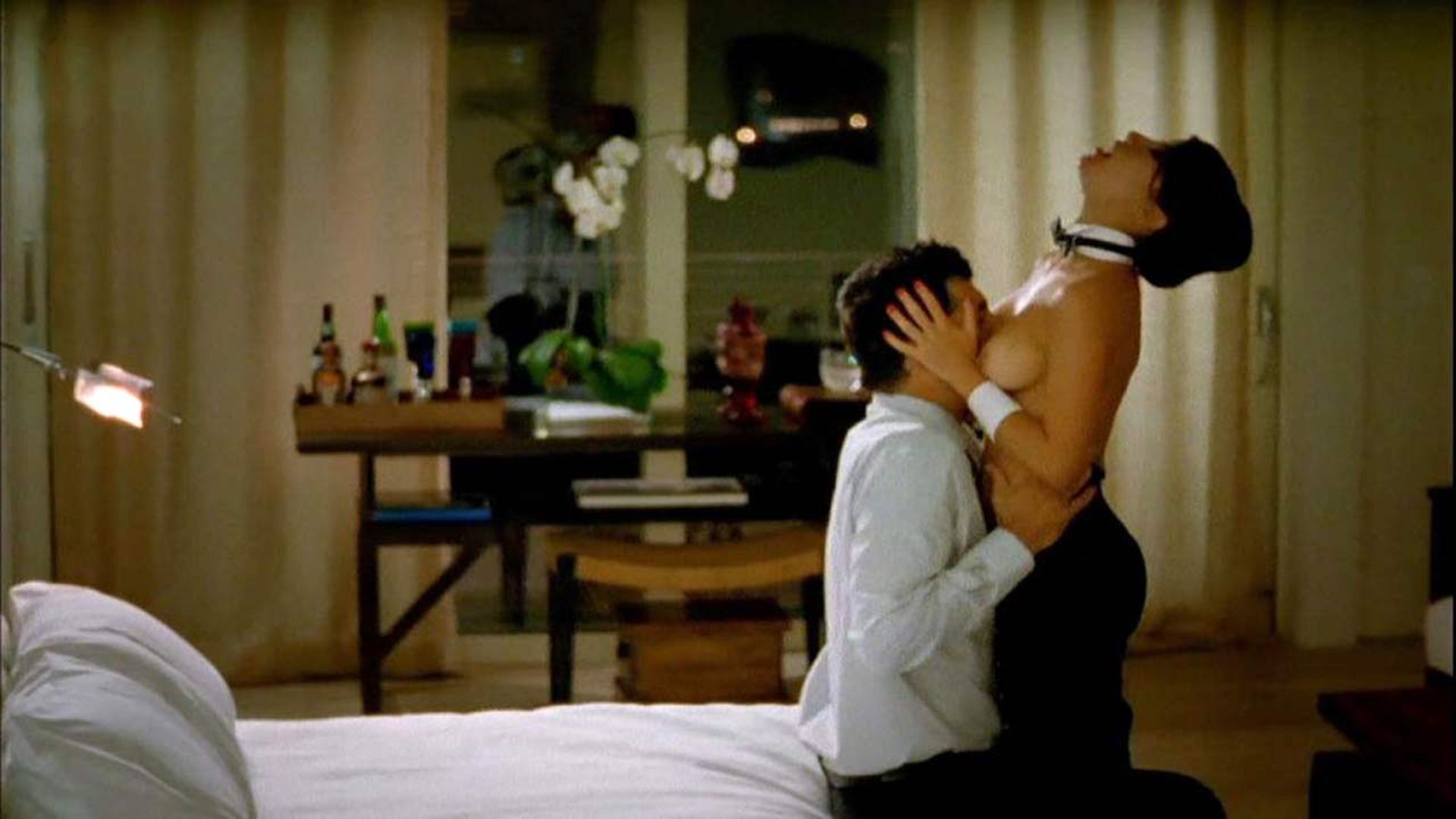 Andréia Horta Nude – Alice 001