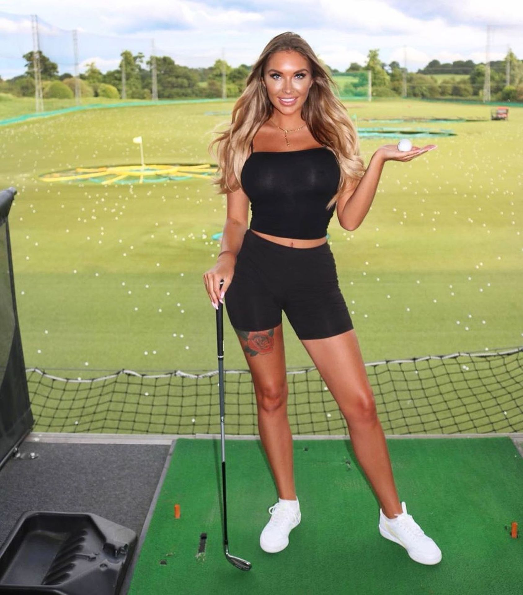 Brooke Lynette Nude & Sexy 065