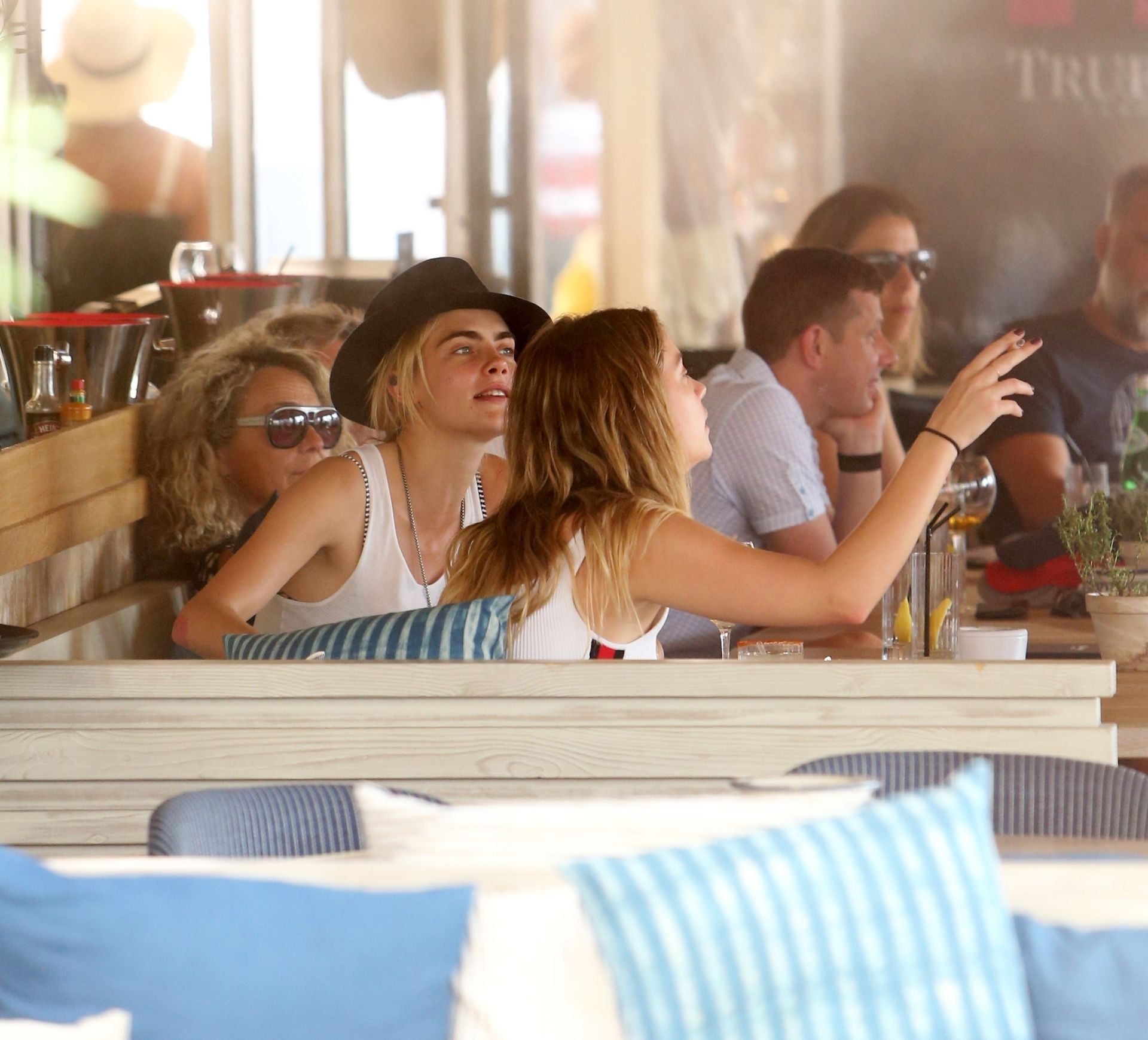 Cara Delevingne, Ashley Benson Hot (61 Photos) #thefappening033