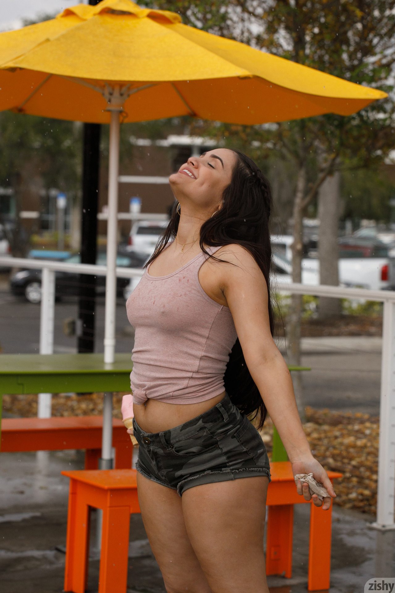 Eloisa Guerra Florida Aint Flat Zishy (21)