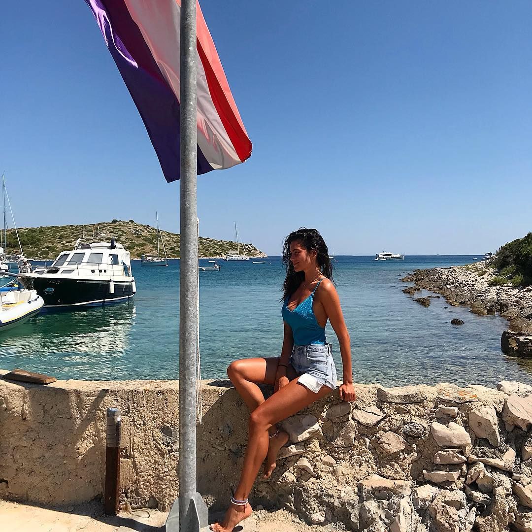 Francesca Sofia Novello Sexy & Topless (56 Photos) #thefappening011