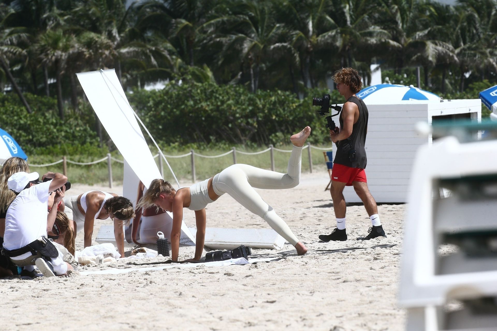 Georgia Gibbs, Lindsey Heppner, Natalie Rose, Bree Kleintop Sexy 011