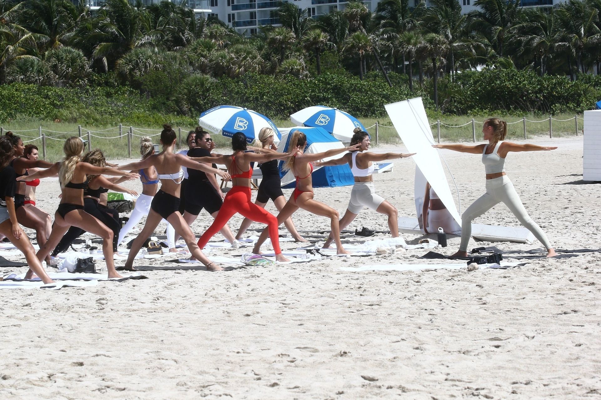 Georgia Gibbs, Lindsey Heppner, Natalie Rose, Bree Kleintop Sexy 018