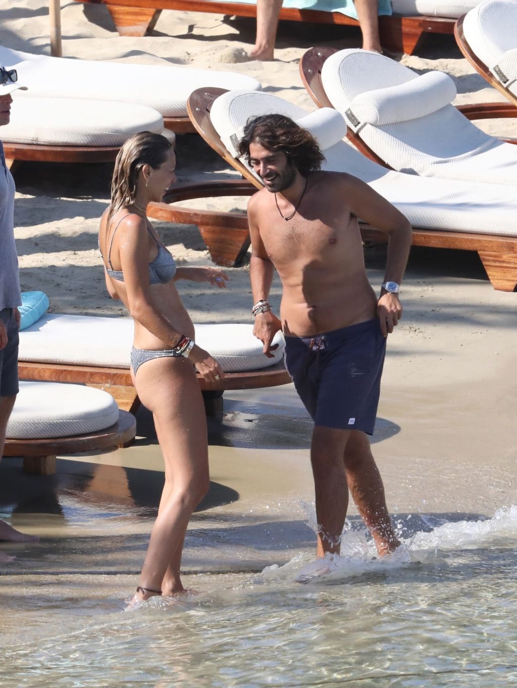 Gigi Hadid, Bella Hadid, Alana Hadid Sexy 088