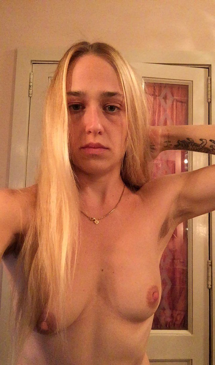 Jemima Kirke Nude Topless The Fappening 2019 Leaked Photos Thefappenin 008