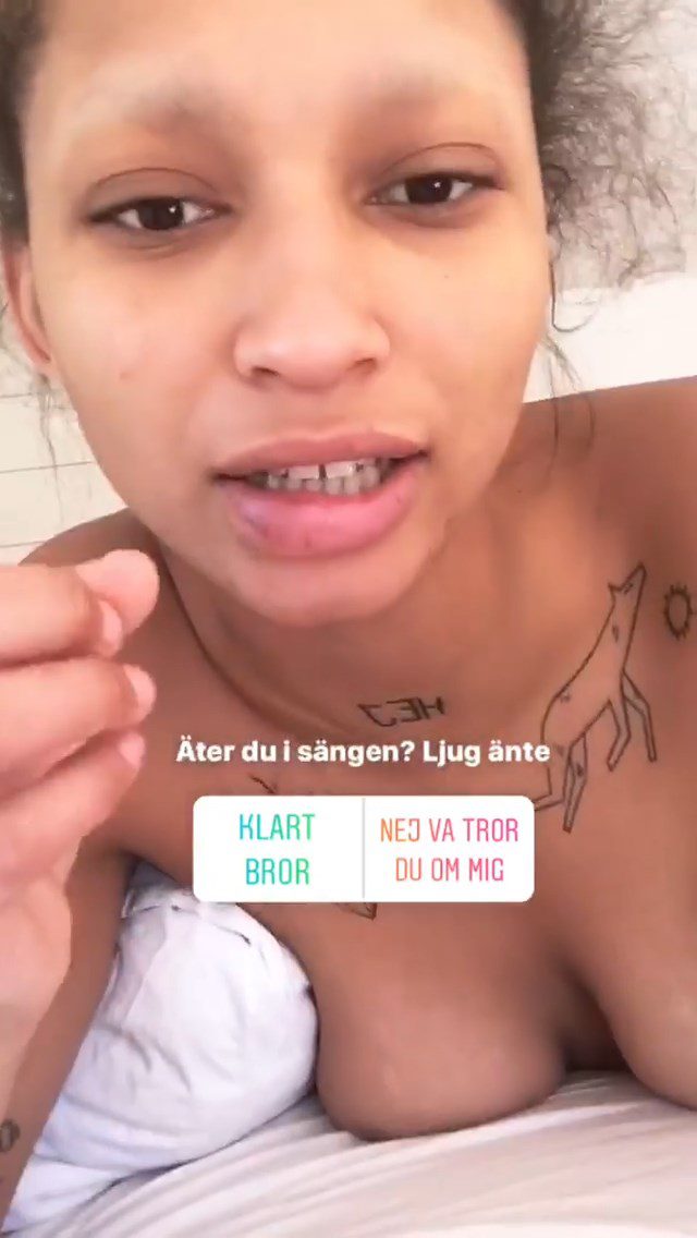 Joy M’batha Nude 005