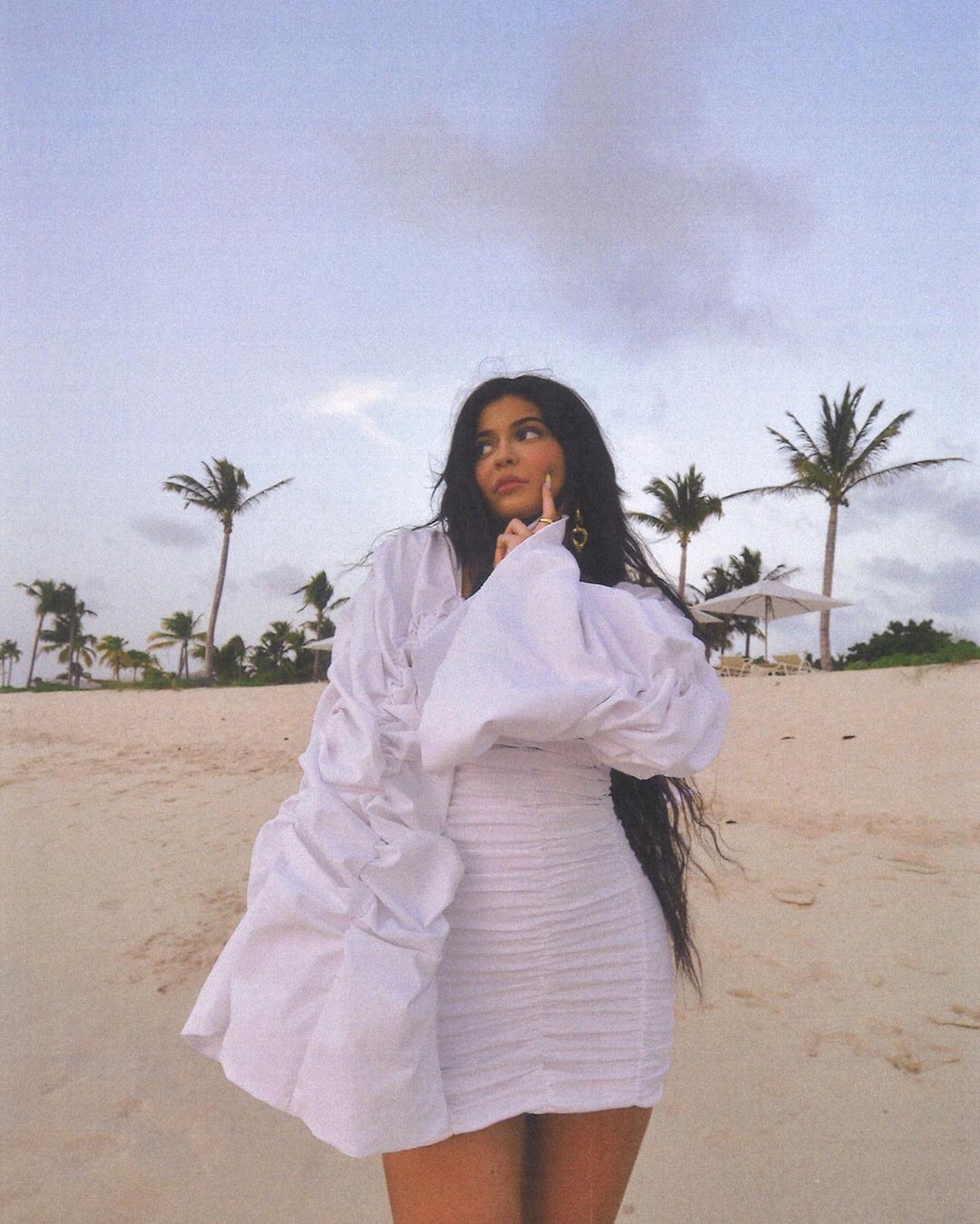 Kylie Jenner Sexy 011