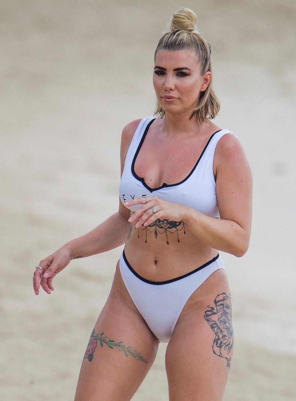 Olivia Buckland Sexy Thefappeningblog Com 16 7 1024x1388