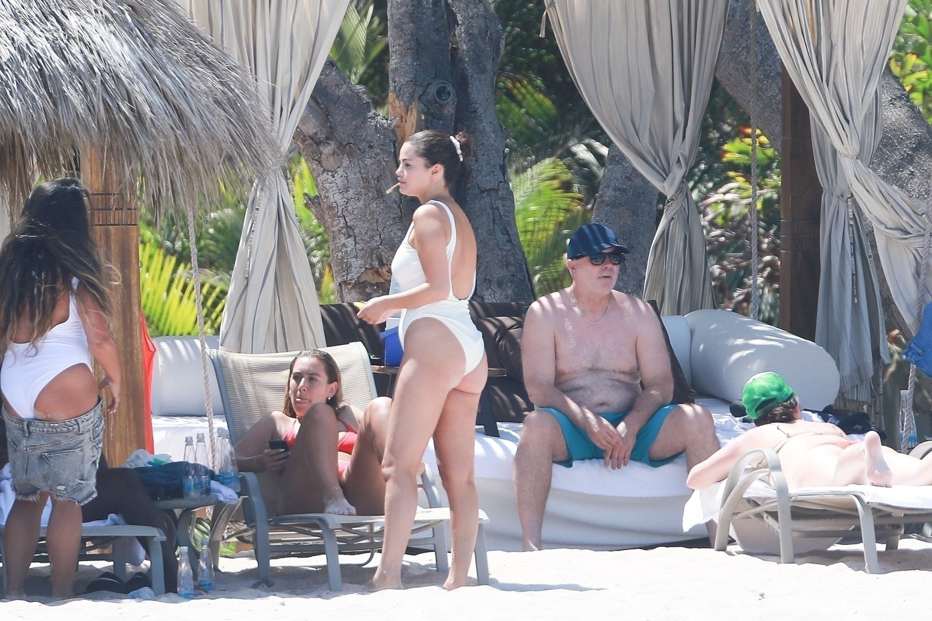 Selena Gomez Sexy (63 Photos) #thefappening060