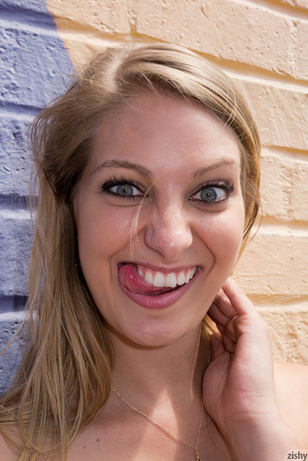 Veronica Weston Fall Shopping Zishy (52)