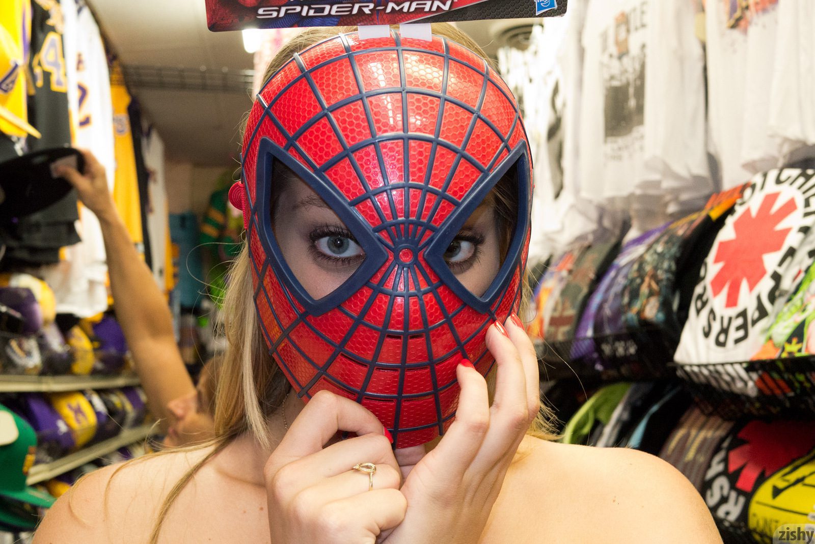 Veronica Weston Fall Shopping Zishy (60)