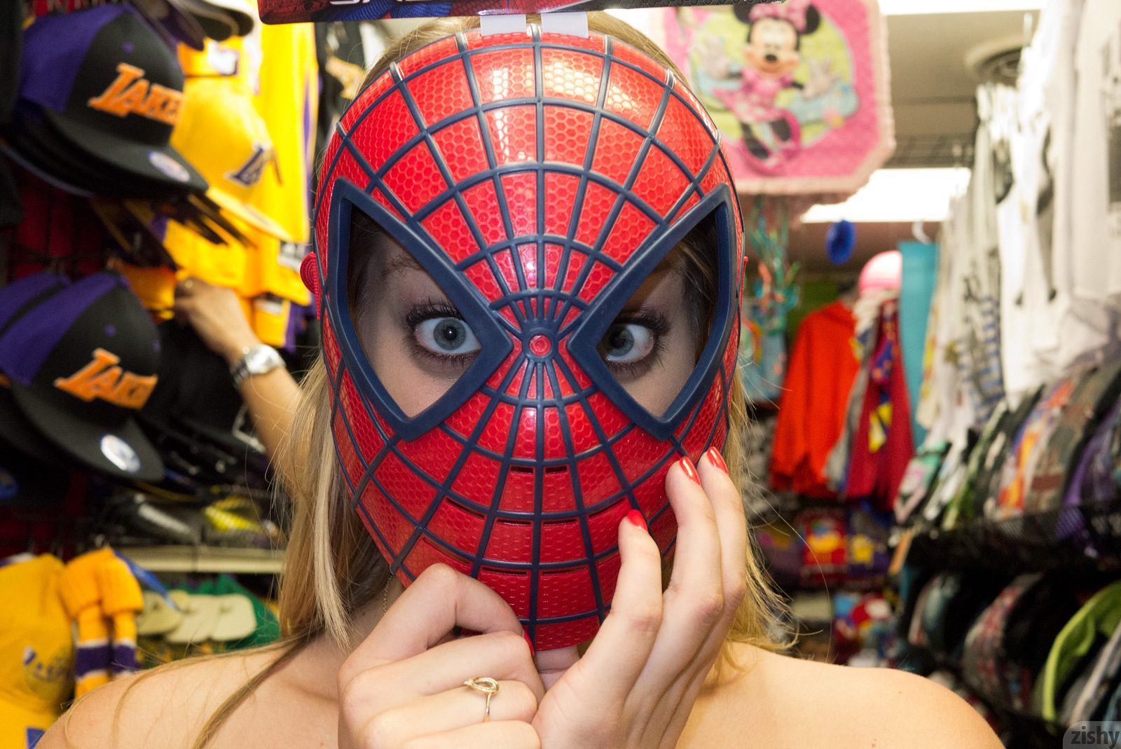 Veronica Weston Fall Shopping Zishy (61)