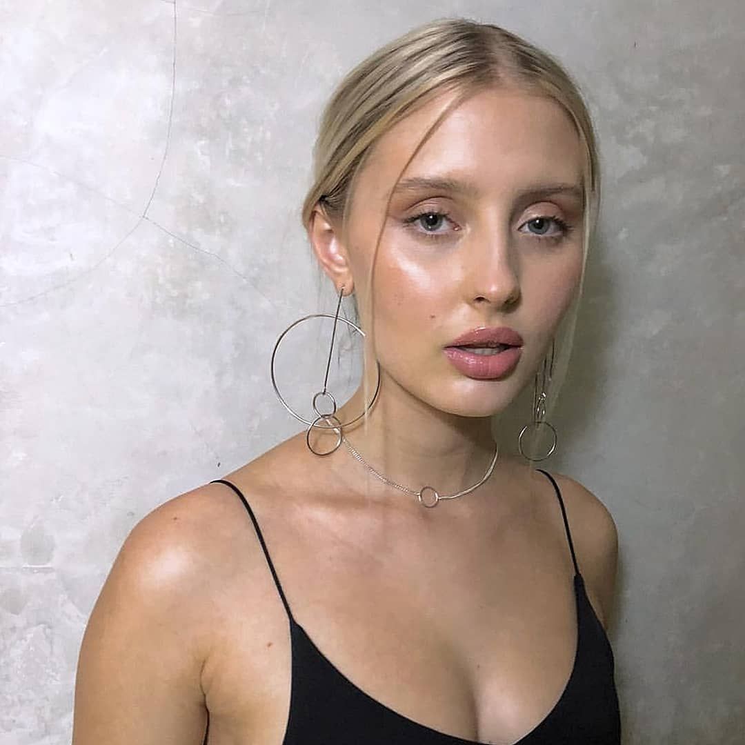 Zara Larsson Sexy 141