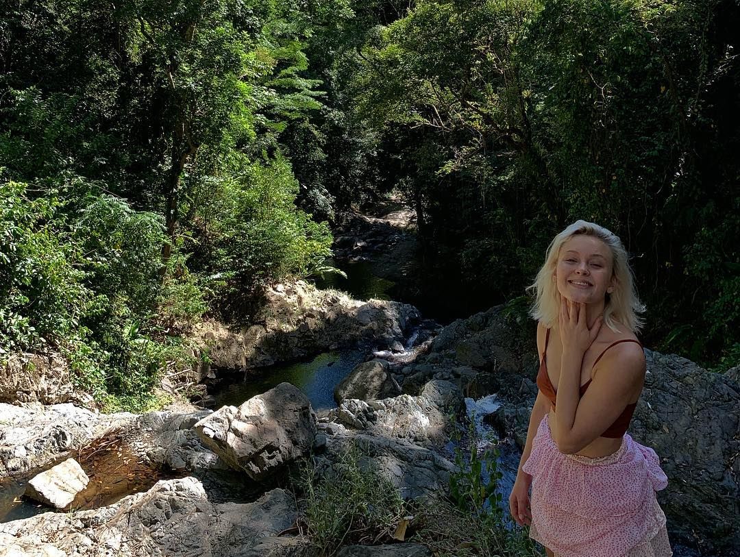 Zara Larsson Sexy 016