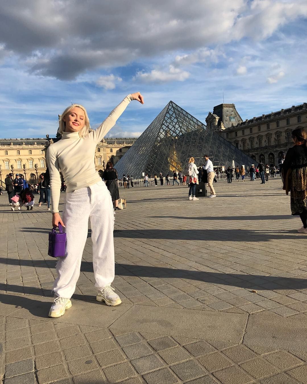 Zara Larsson Sexy 017