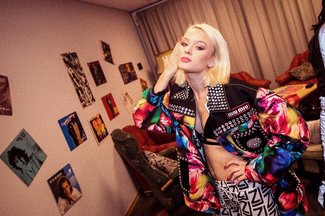 Zara Larsson Sexy 028