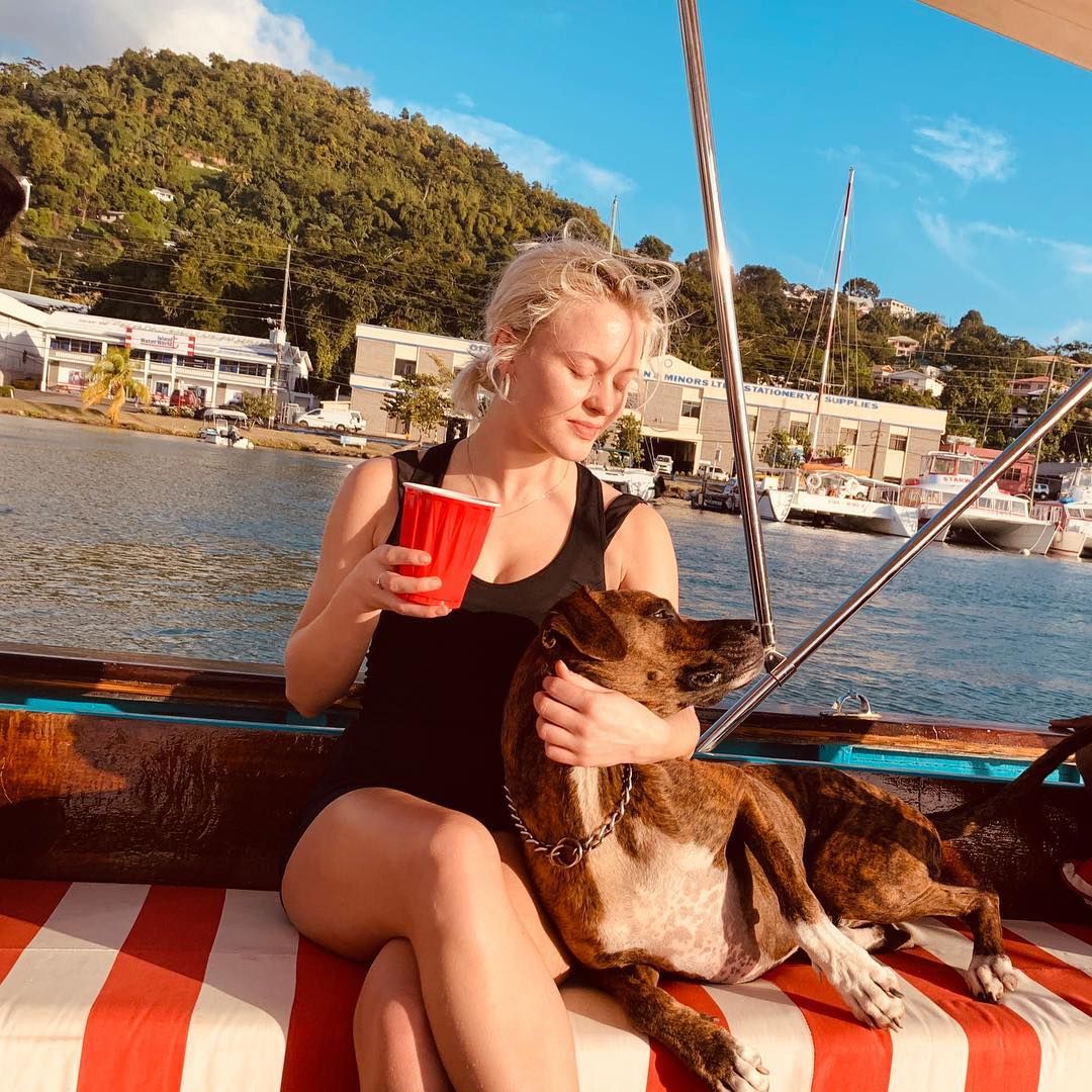 Zara Larsson Sexy 034