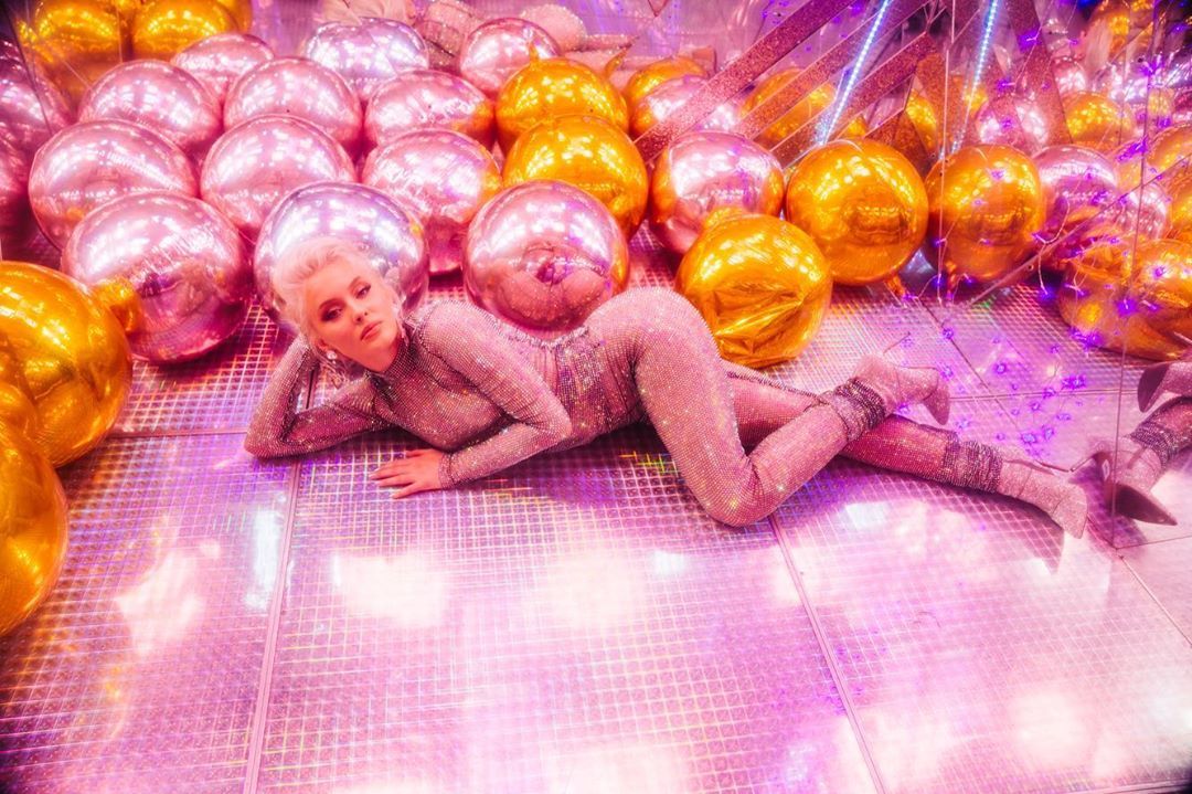 Zara Larsson Sexy 068