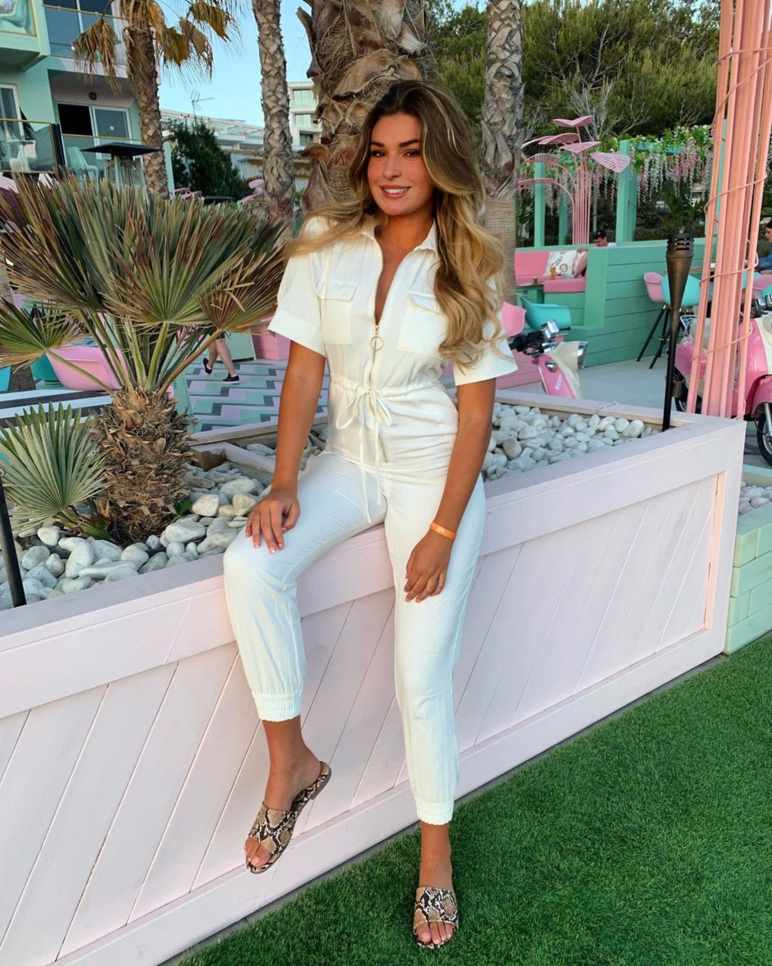 Zara Mcdermott Sexy 026