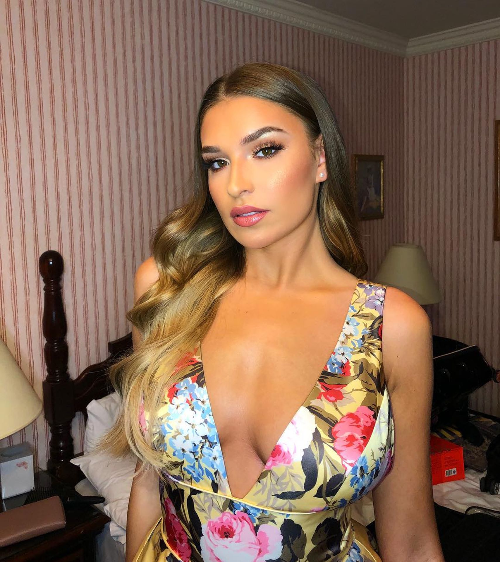 Zara Mcdermott Sexy 054