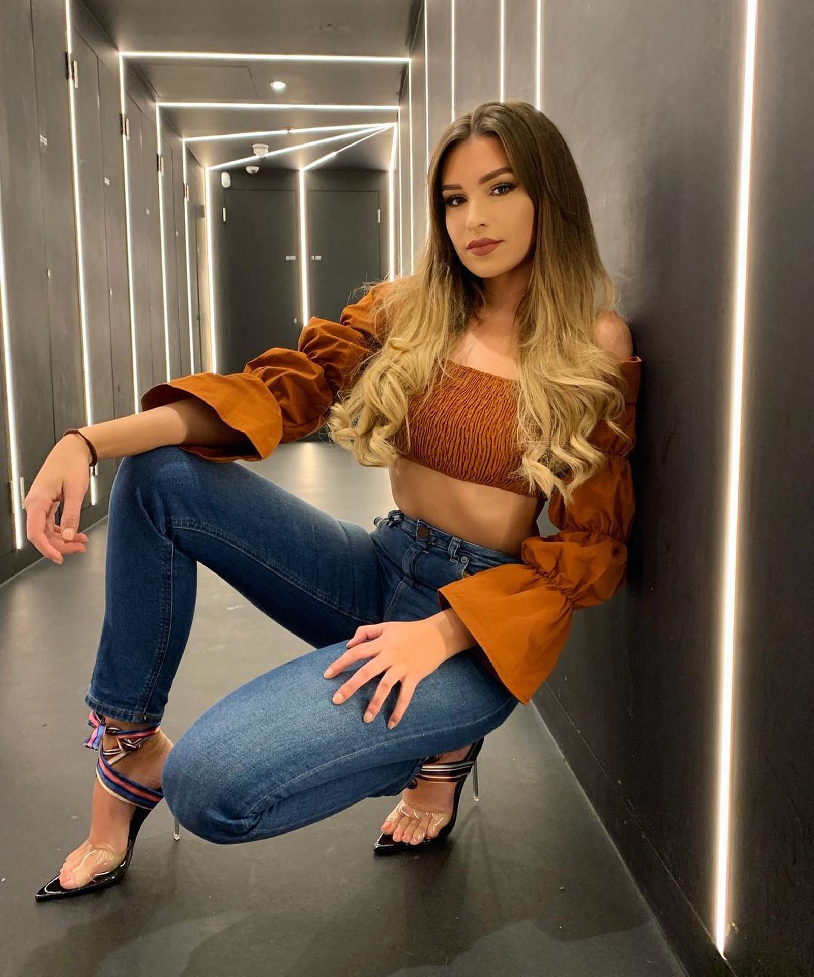 Zara Mcdermott Sexy 084