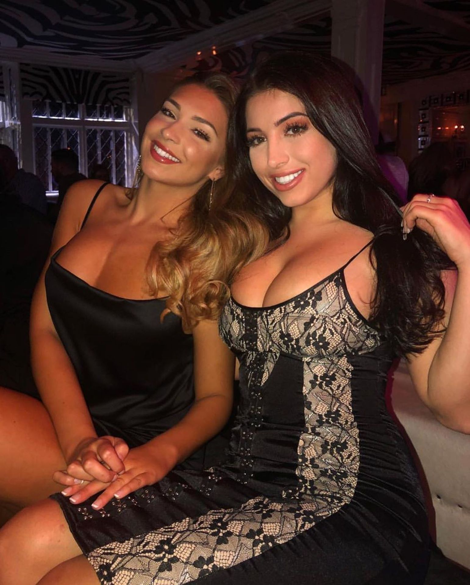 Zara Mcdermott Sexy 089