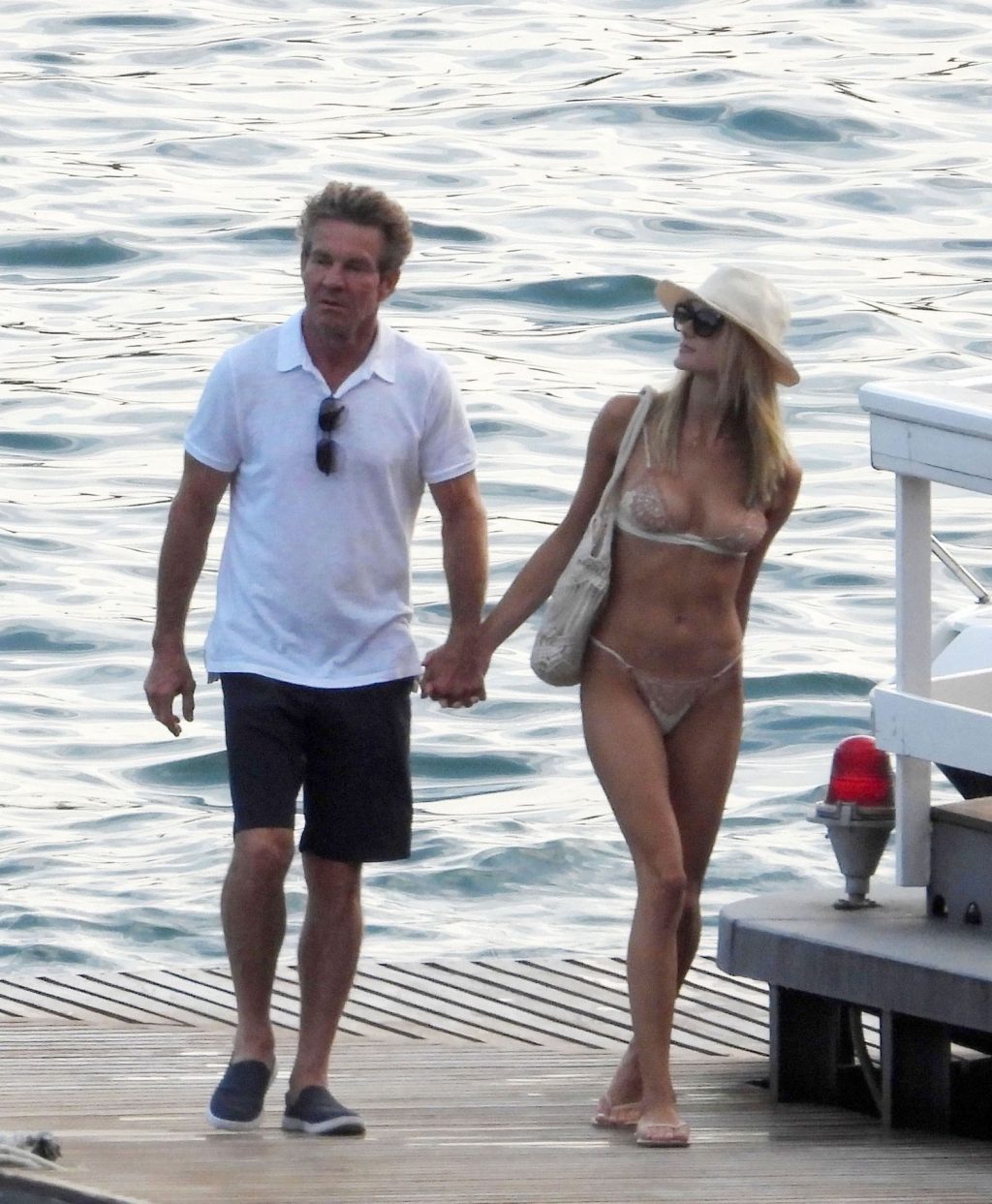 Laura Savoie Sexy Thefappeningblog Com 7 1024x1243