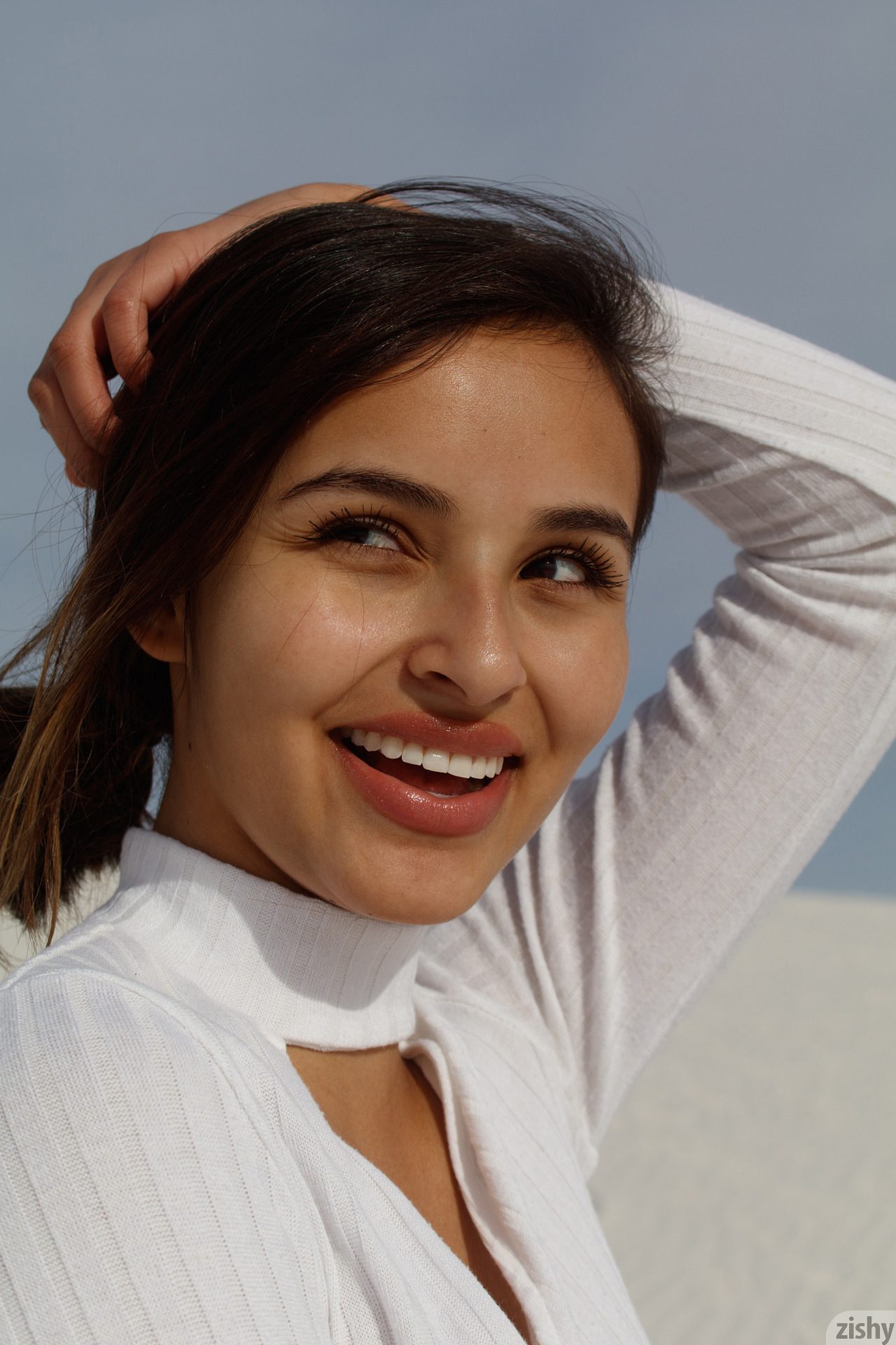 Alejandra Cobos White Sands I Zishy (22)