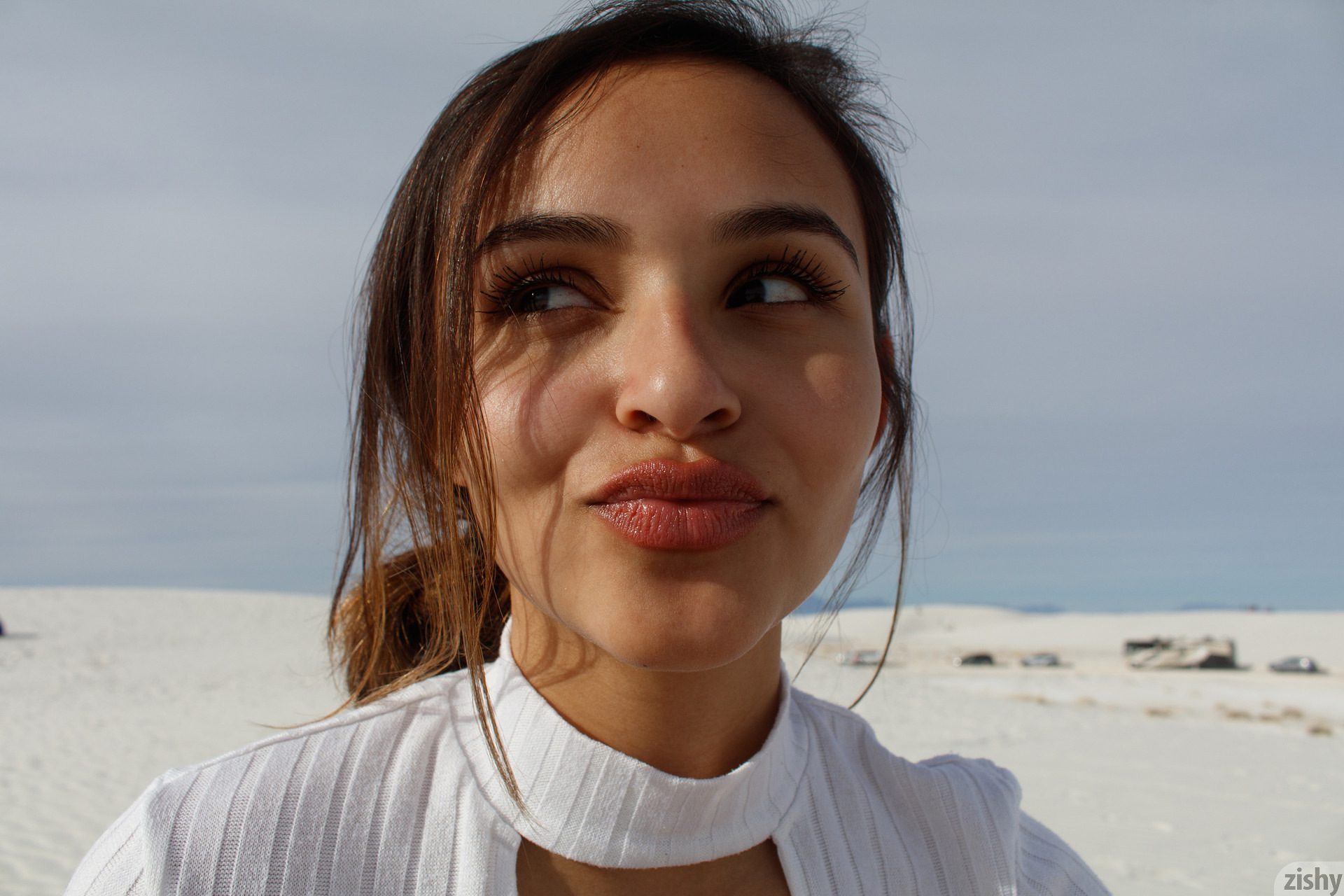 Alejandra Cobos White Sands I Zishy (23)