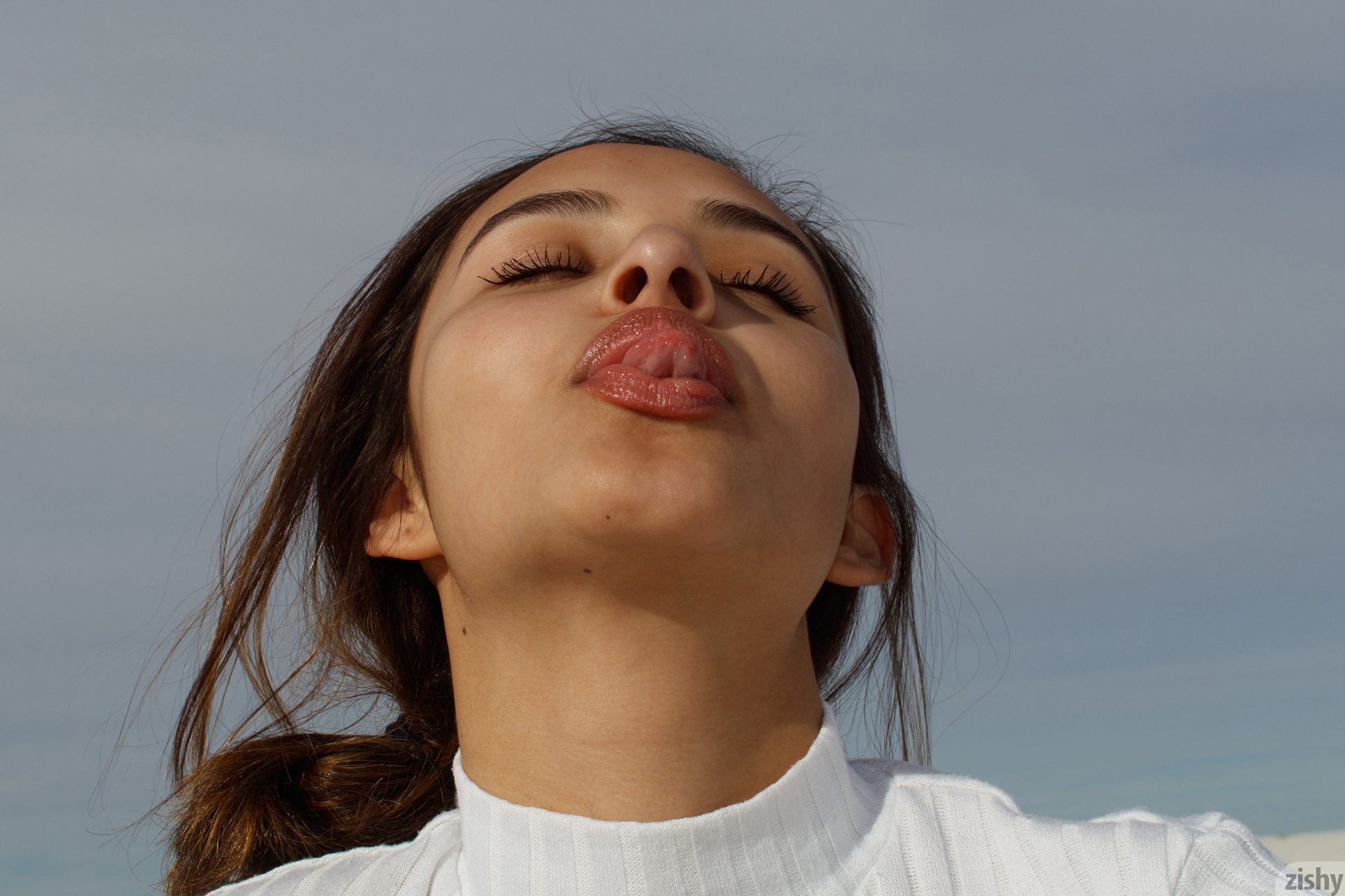 Alejandra Cobos White Sands I Zishy (26)