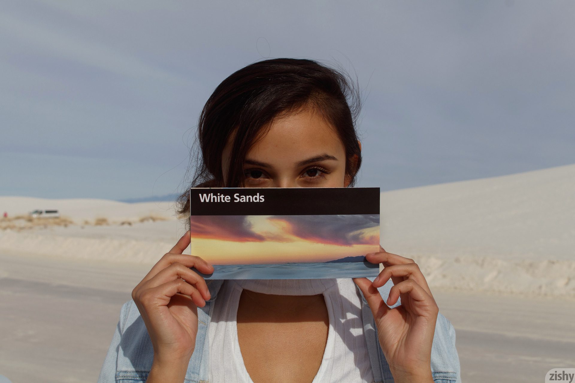 Alejandra Cobos White Sands I Zishy (4)