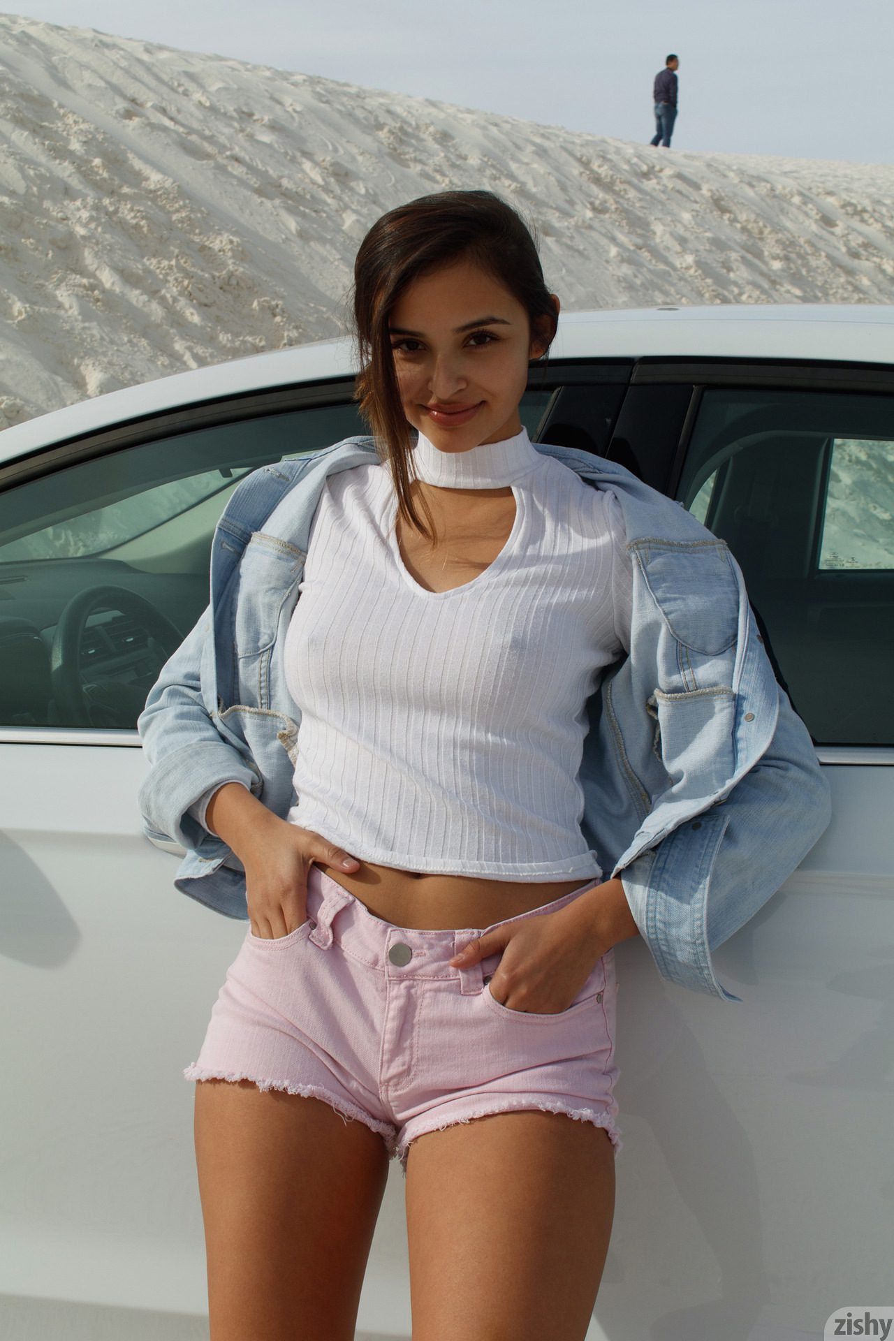 Alejandra Cobos White Sands I Zishy (6)