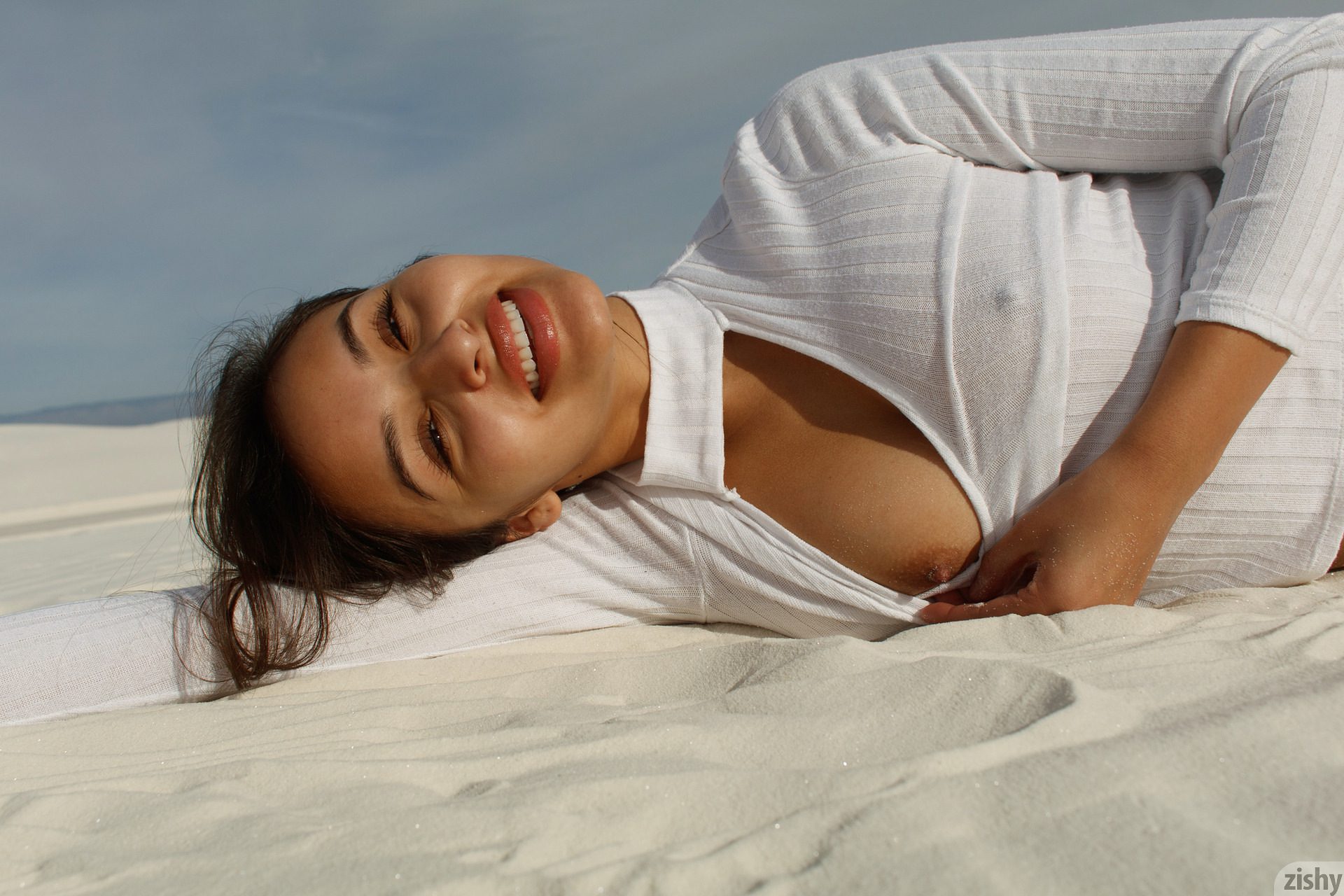 Alejandra Cobos White Sands I Zishy (66)