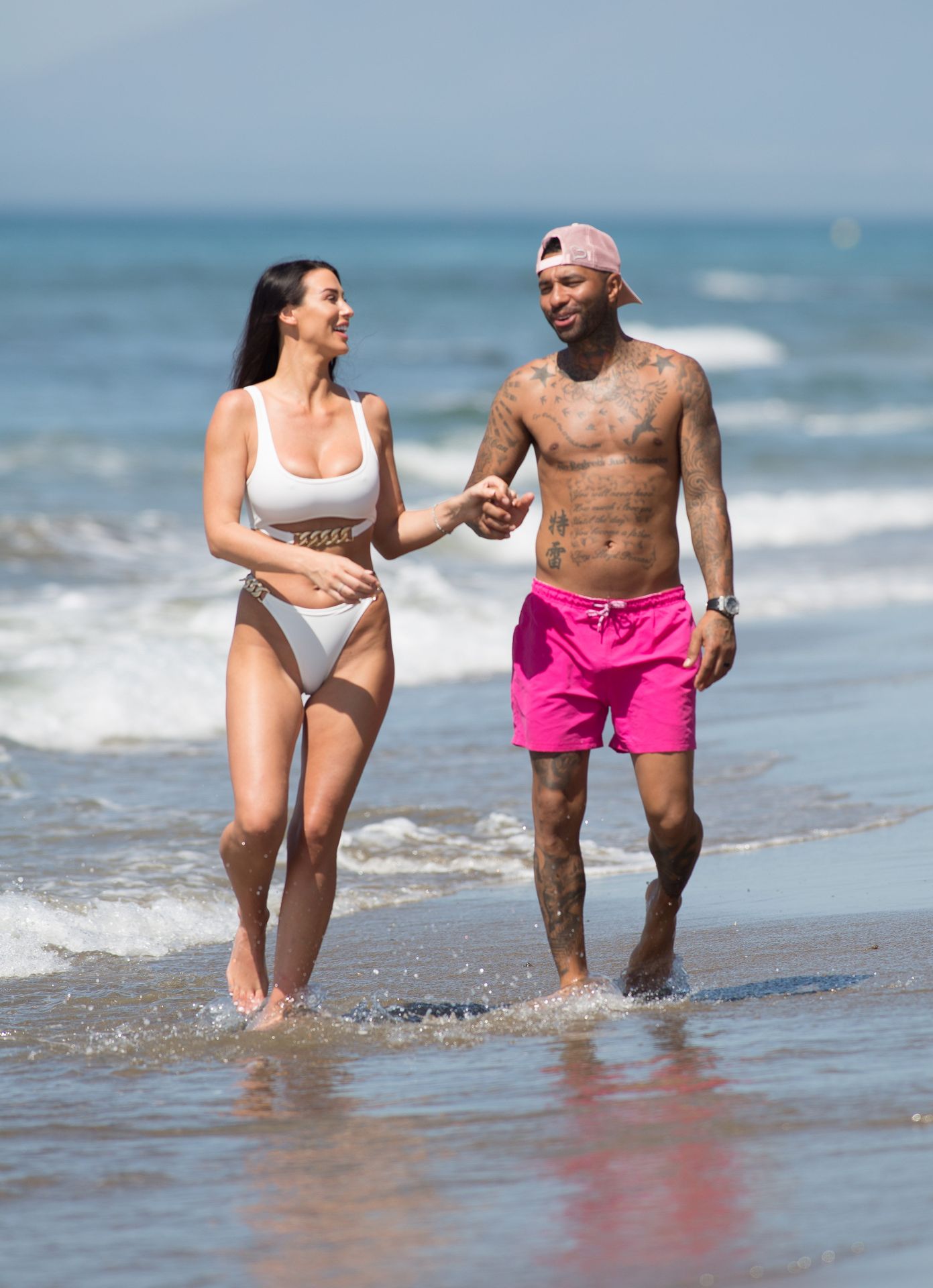 Alice Goodwin Sexy 002