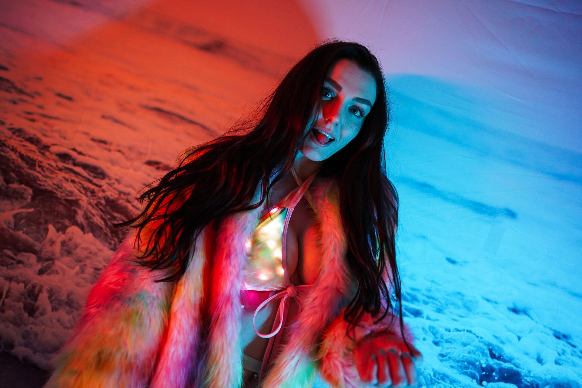 Ally Hardesty Sexy 008