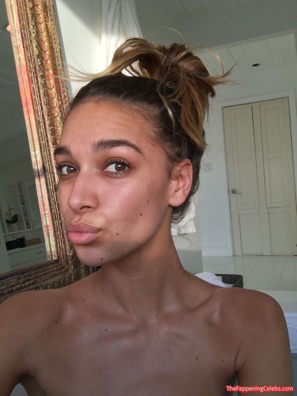 April Love Geary Hot Intimate Nude Leaks 019