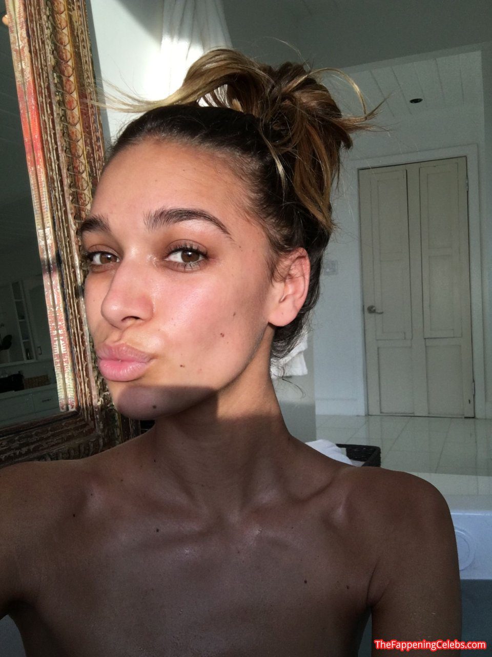 April Love Geary Hot Intimate Nude Leaks 013