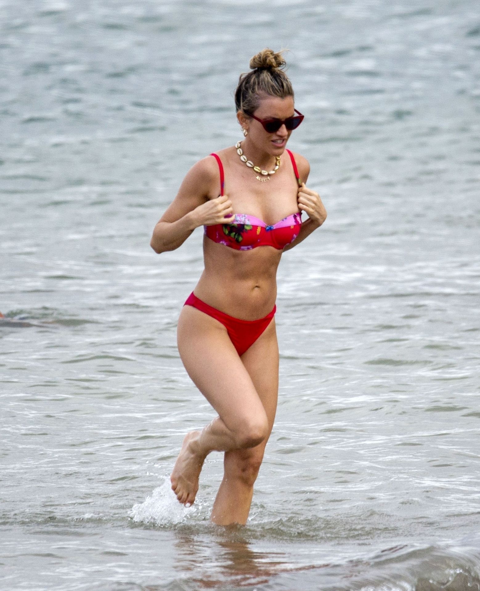 Ashley Roberts Sexy 028