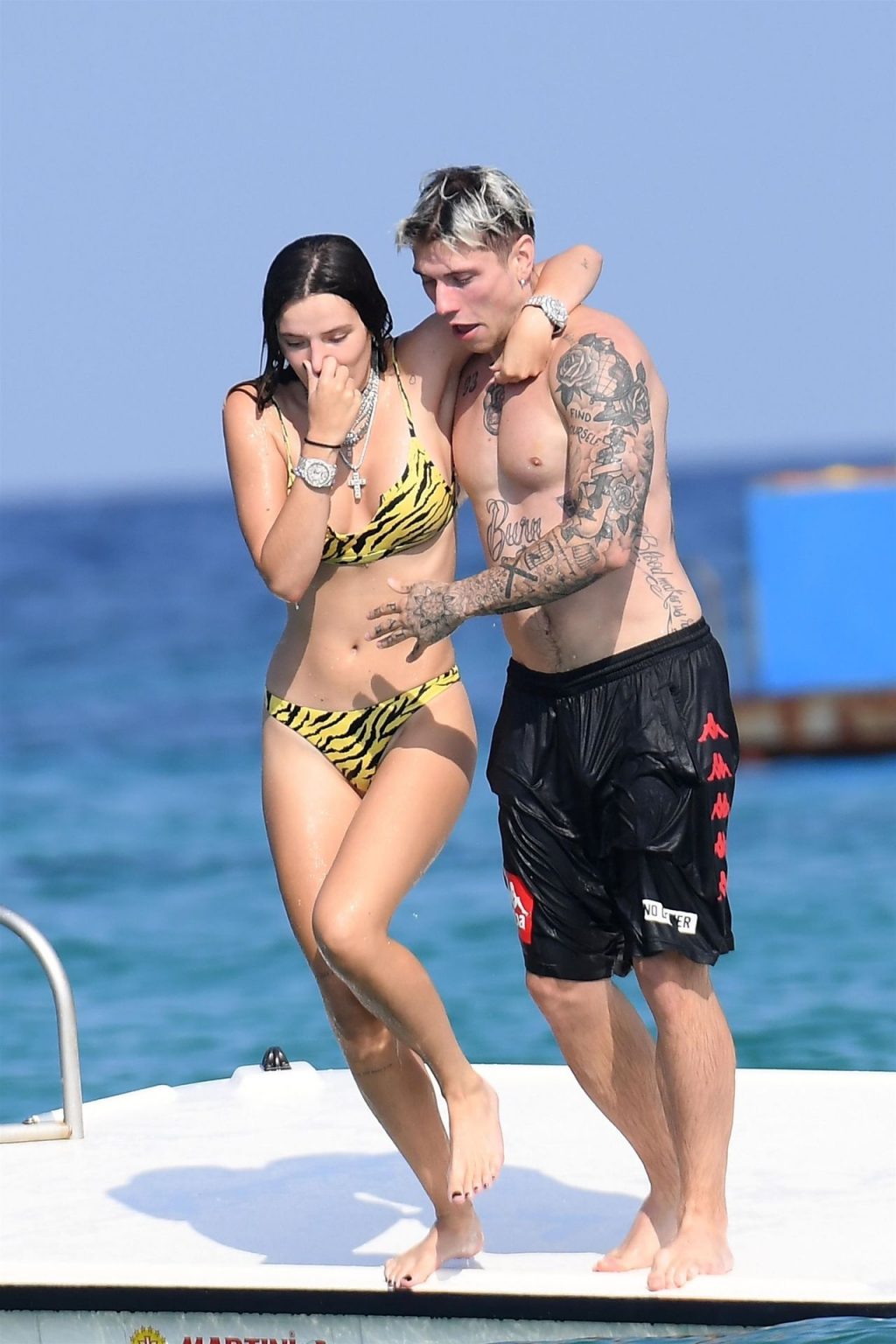 Bella Thorne Sexy Thefappeningblog Com 8 5 1024x1536