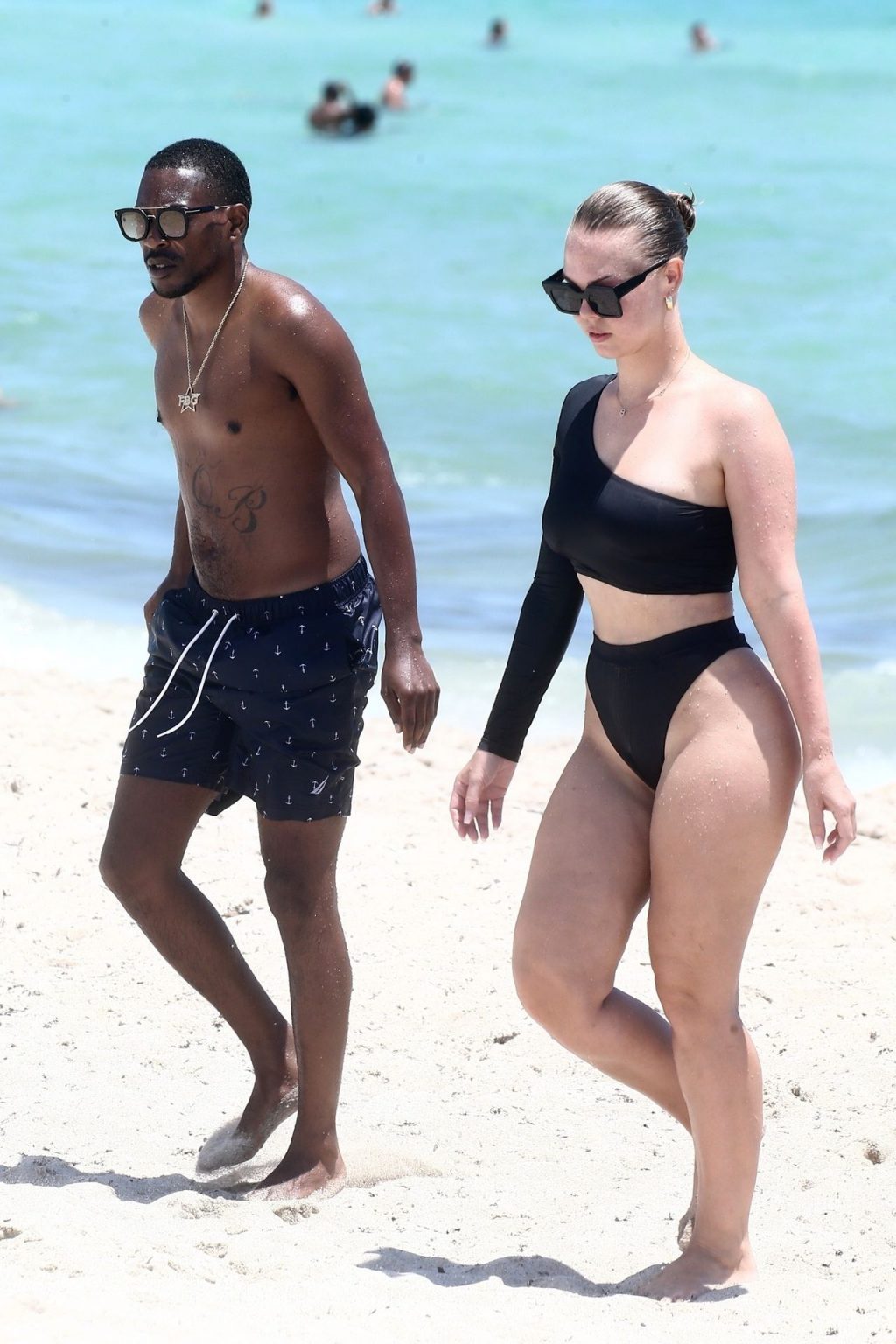 Bianca Elouise Sexy Thefappeningblog Com 6 1024x1536