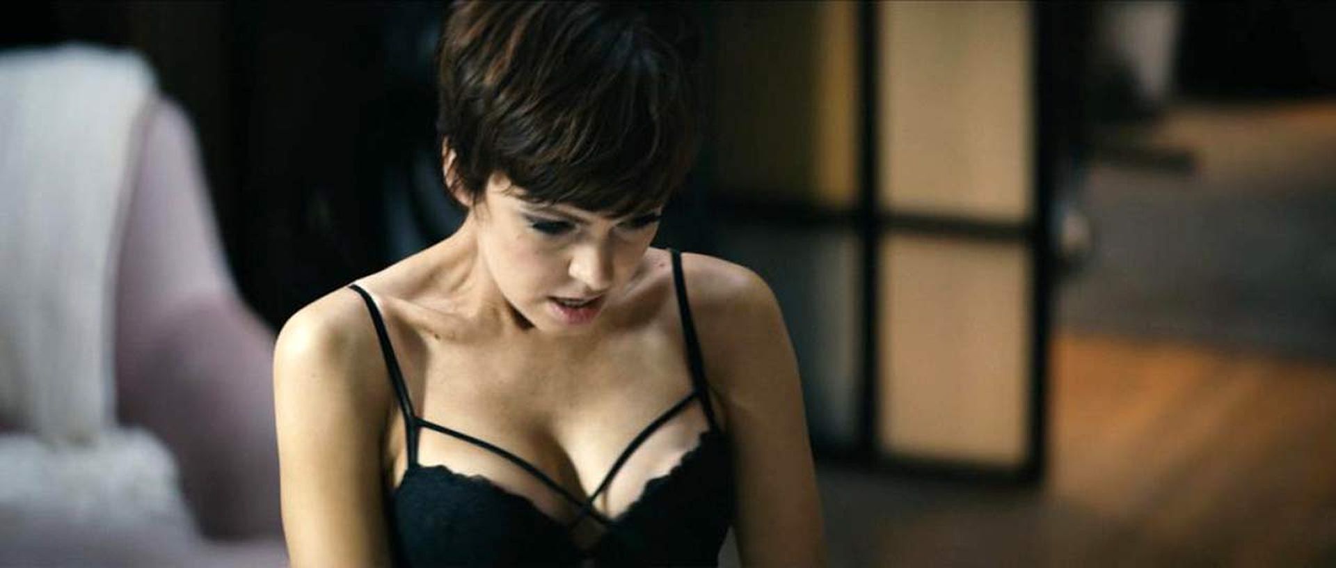 Brittany Allen Sexy – The Boys 004