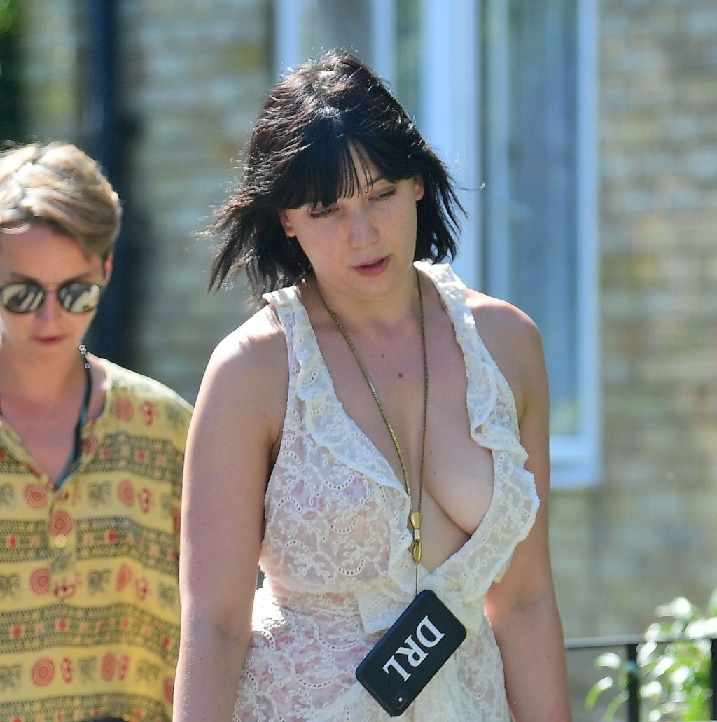 Daisy Lowe Sexy Thefappeningblog Com 39 1024x1031
