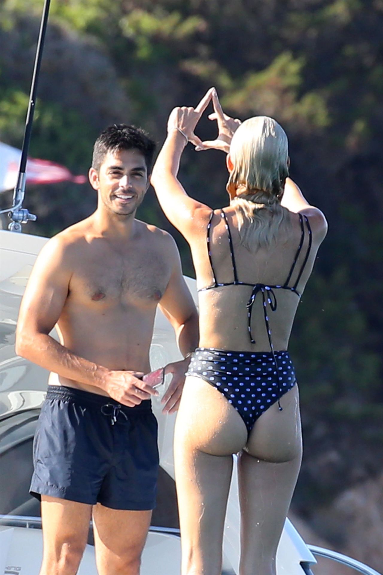 Devon Windsor Sexy 004