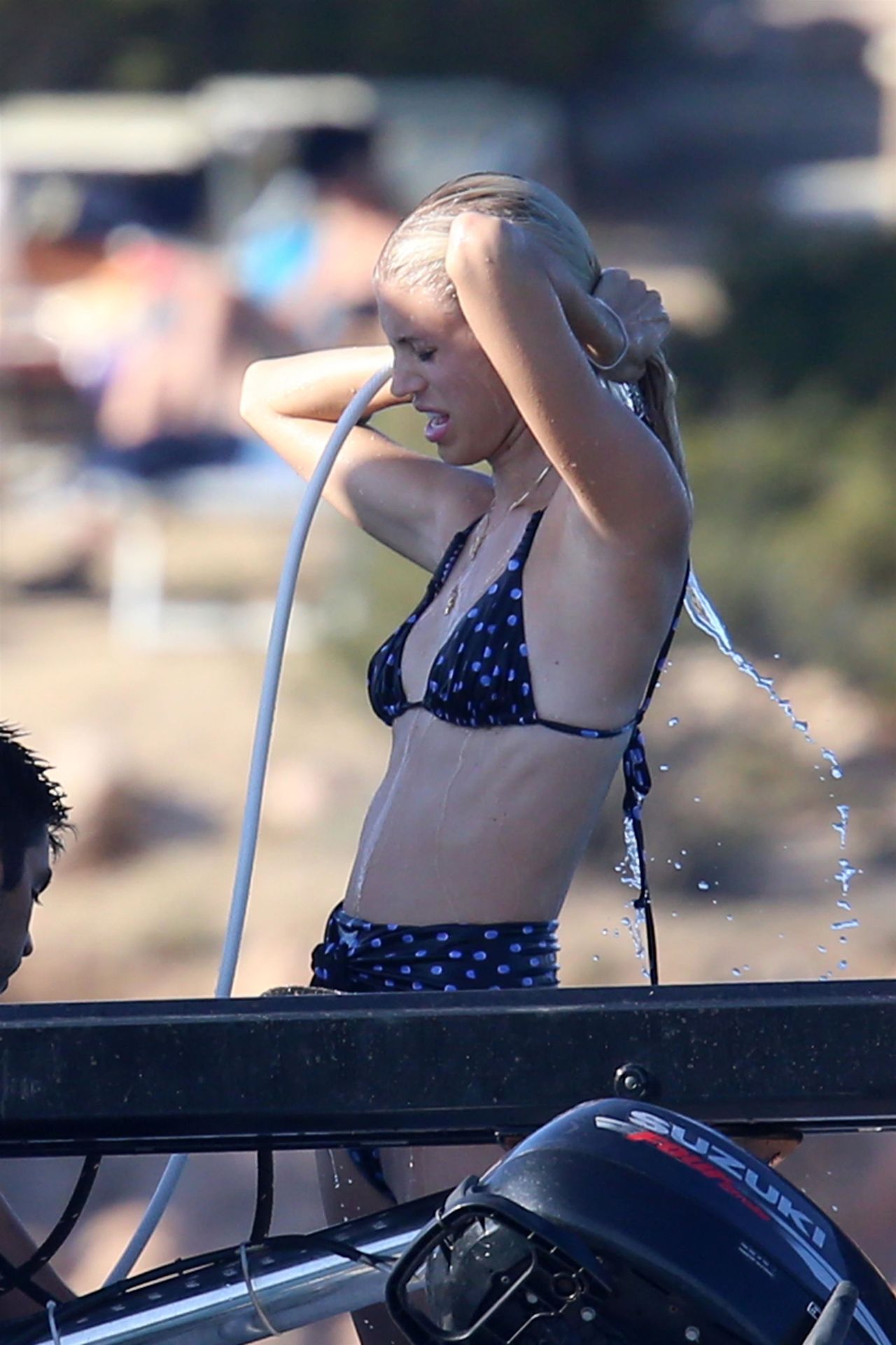 Devon Windsor Sexy 044