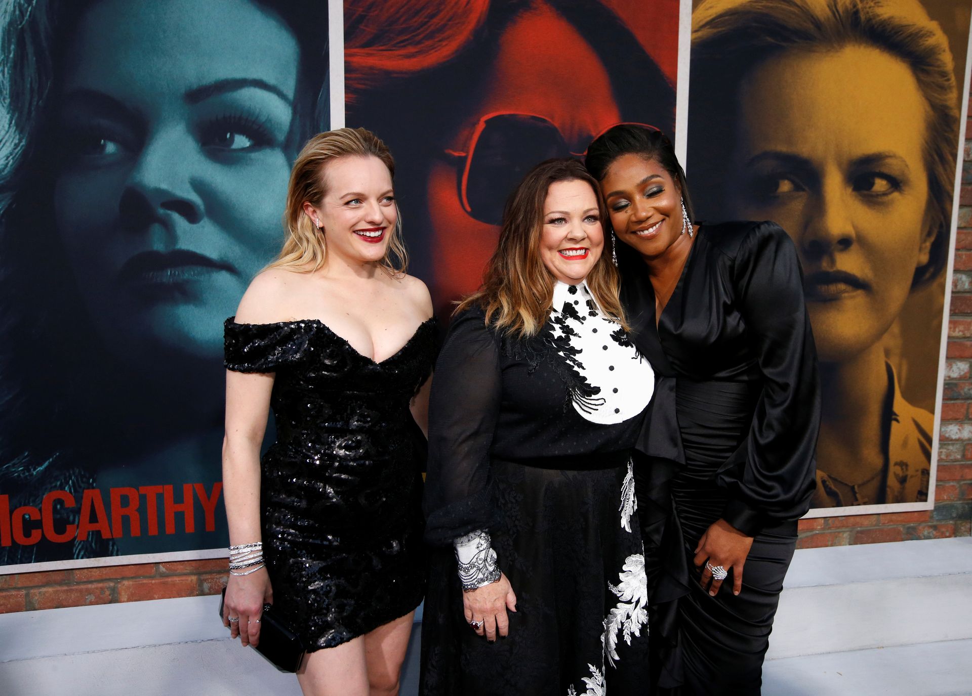 Elisabeth Moss Sexy 030