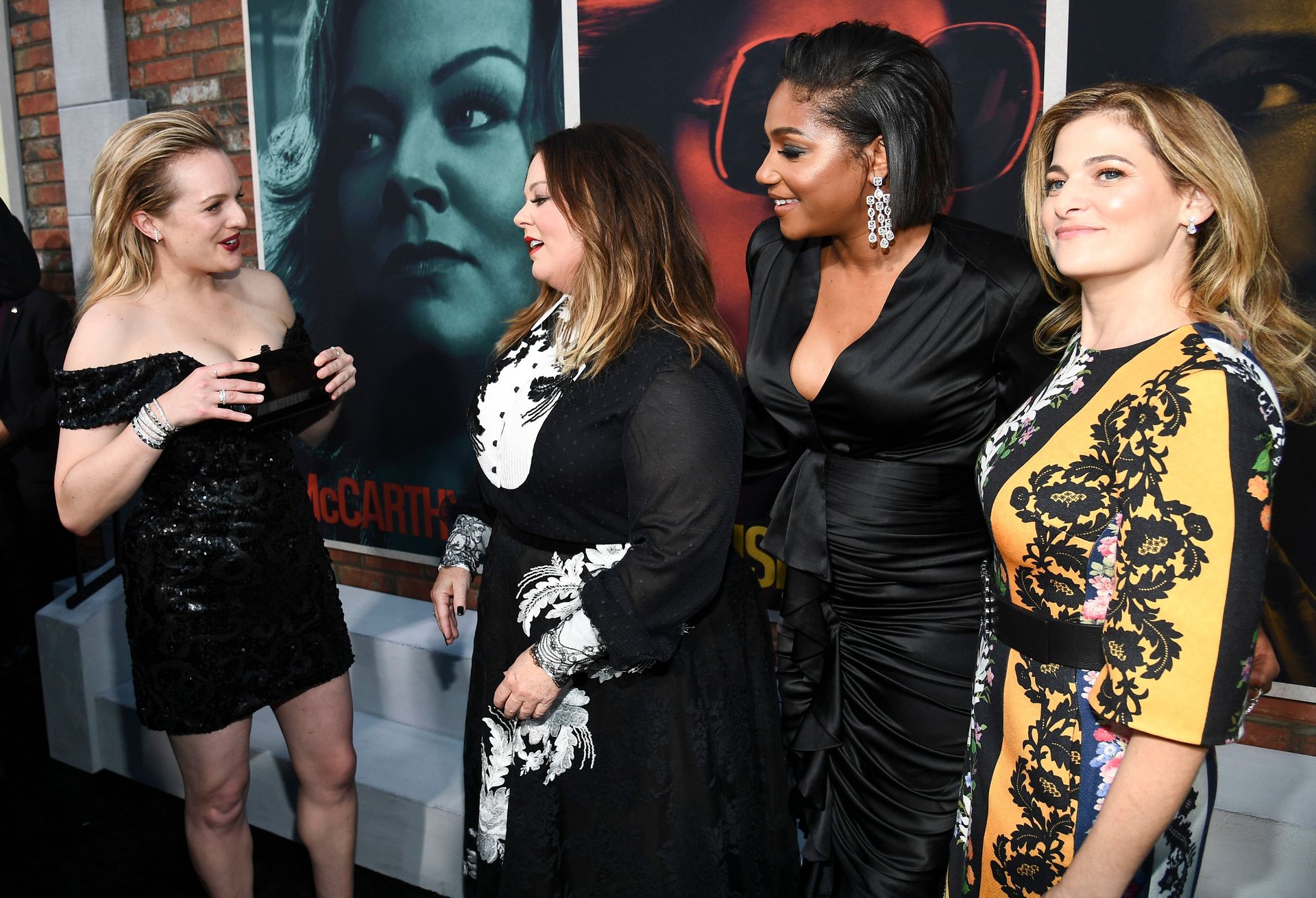 Elisabeth Moss Sexy 092